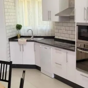 https://apartment-in-the-city-center.tenerifehoteles.net